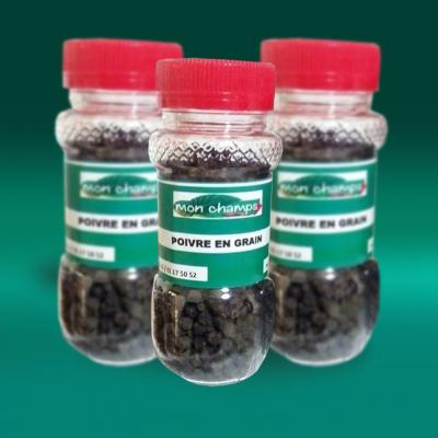 Poivre en grains noirs